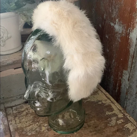 Fur Headband in off-white - Picture 2 of 4